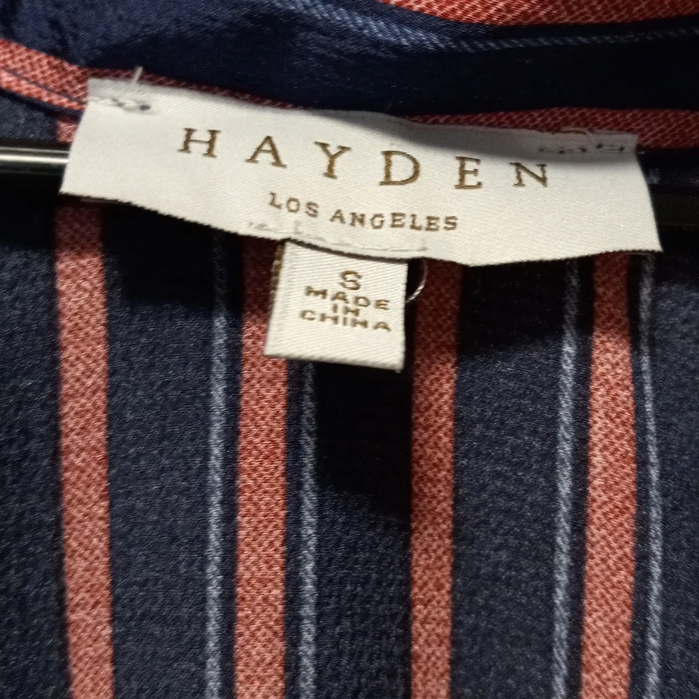 Top - Picture 4 of 4